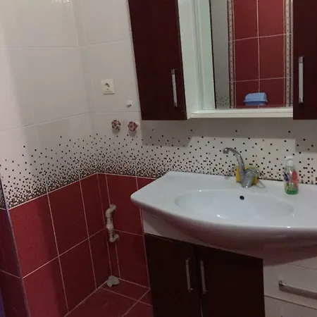 Azra Apart Apart Otel